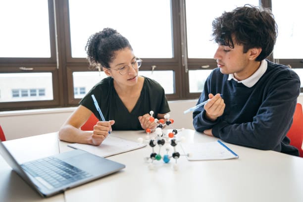 High School Science Tutoring at iGuide Academy